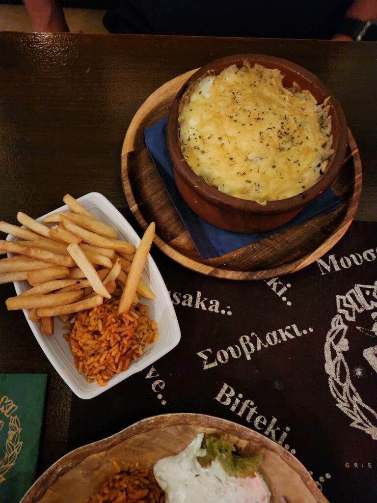 Sirtaki, Kamperfoelieplein 10A, 2563 HW Den Haag