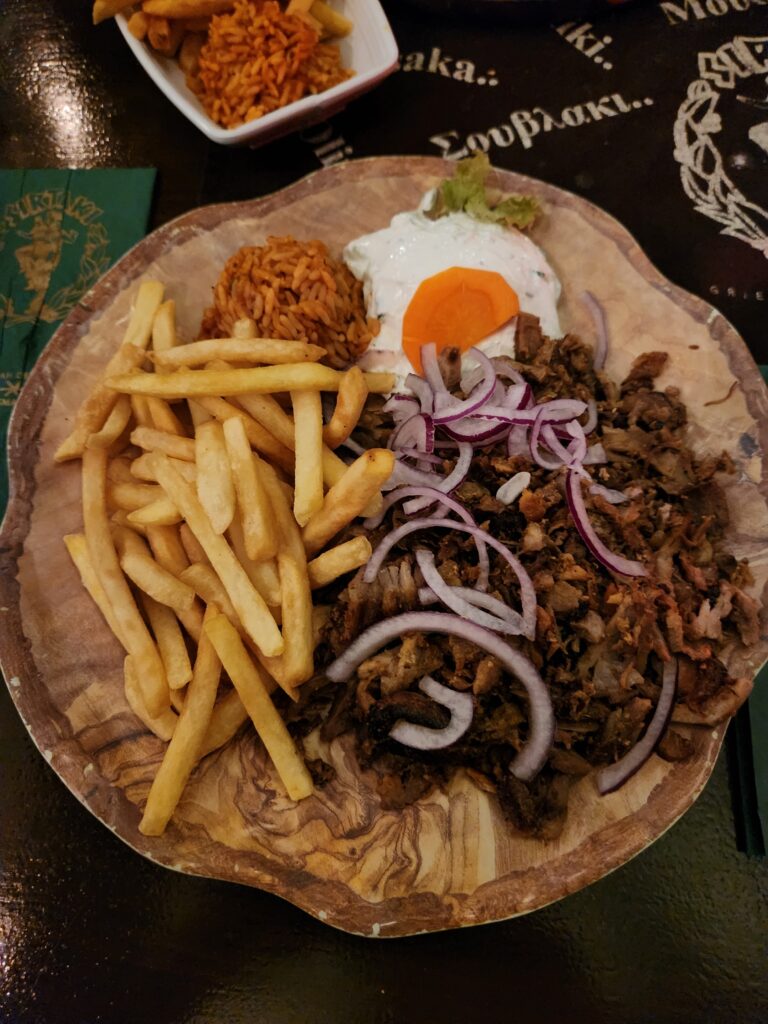 Sirtaki, Kamperfoelieplein 10A, 2563 HW Den Haag